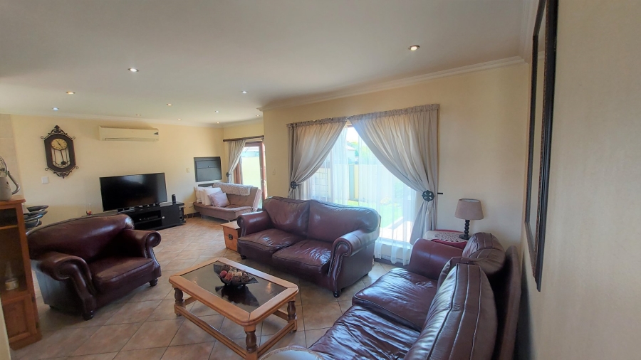 3 Bedroom Property for Sale in Melodie North West